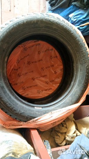 Michelin X-Ice North 215/55 R16 140E