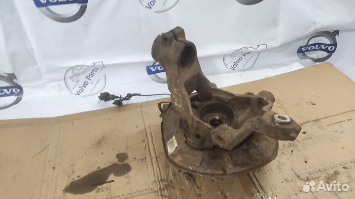 Кулак поворотный задний правый Land Rover Freeland