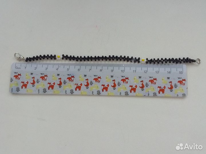 Браслет чёрный с ромашками