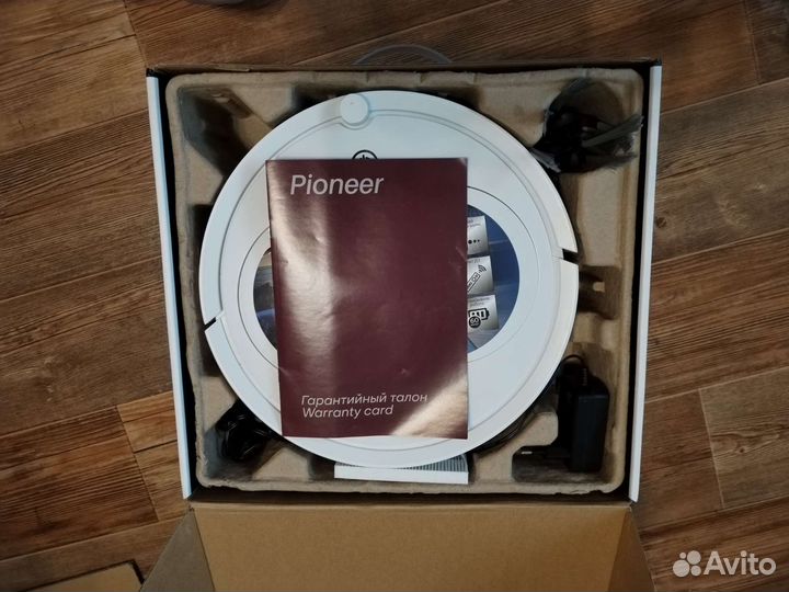 Моющий робот пылесос pioner