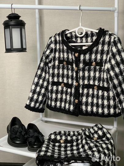 Пиджак с юбкой