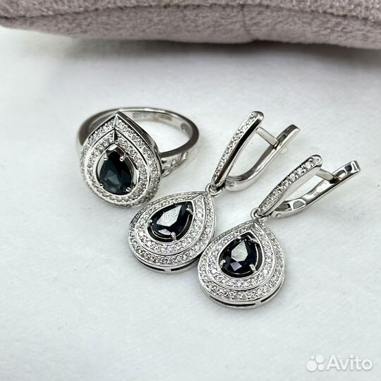 Золотой гарнитур с бриллиантами 1,33 карата 585