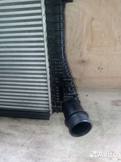 Радиатор интеркулера Volkswagen Passat B7