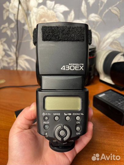 Вспышка Canon Speedlite 430EX III-RT