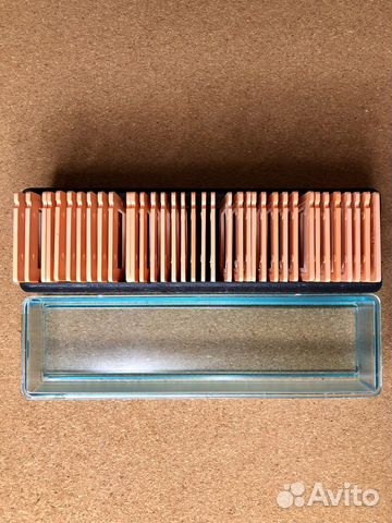 Пластмассовые рамки для слайдов в пенале