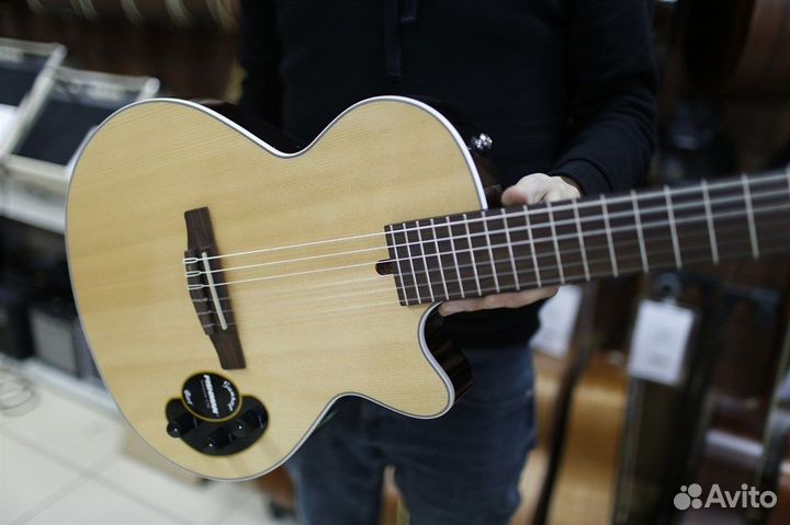 Электрогитара Cort (нейлон) + аксессуары