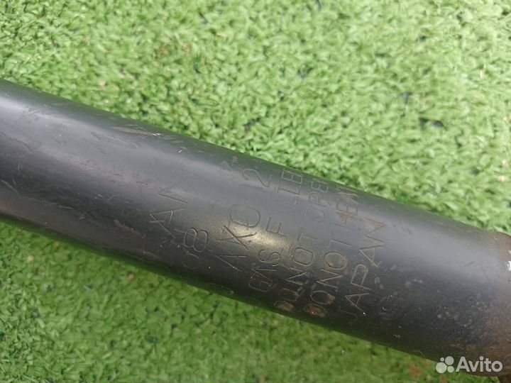 Амортизатор задний Nissan Micra K12