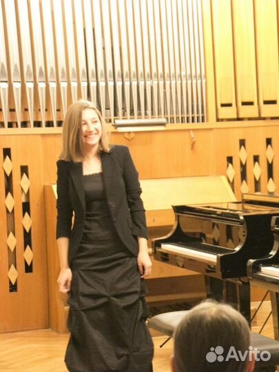 Преподаватель сольфеджио и фортепиано