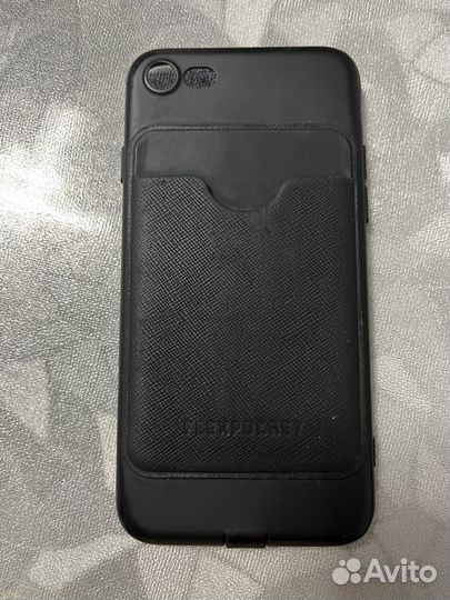 iPhone SE, 64 ГБ