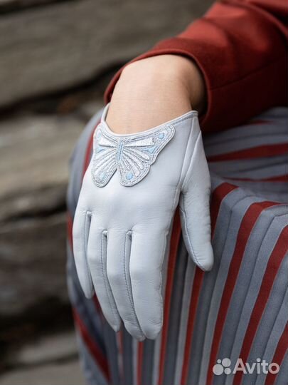 Кожаные перчатки 