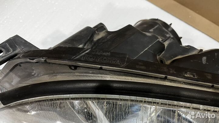 Фара передняя левая Б/У для RAV-4 (2010-2013)