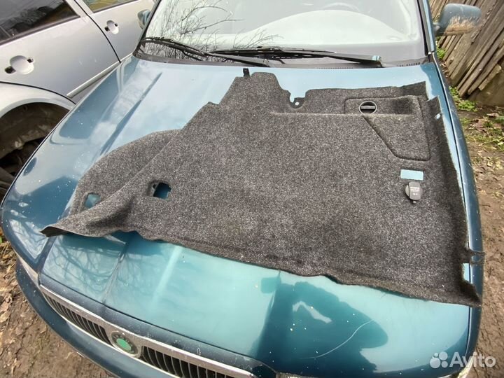 Обшивка багажника golf 4