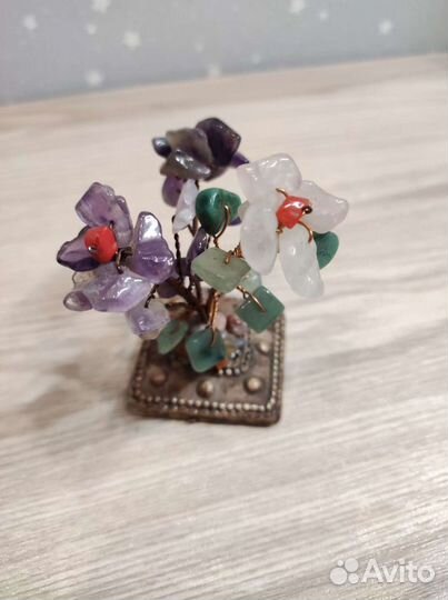 Сувенир букет из натуральных камней