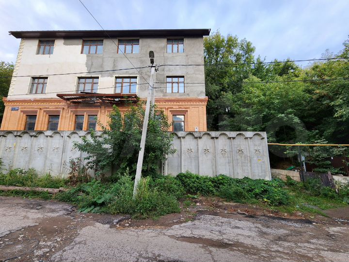 Здание, 600 м²