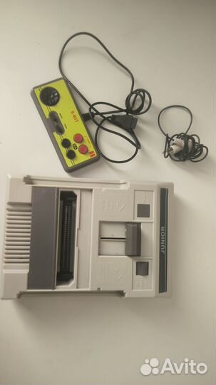 Игровая приставка dendy junior 2