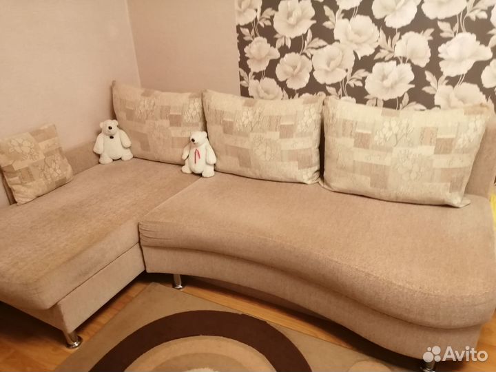 Продам угловой диван бу