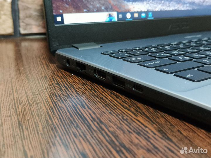 Ноутбук Asus 15.6