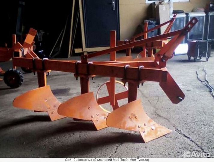 Плуг Кормилец 3-х корпусной, 2023