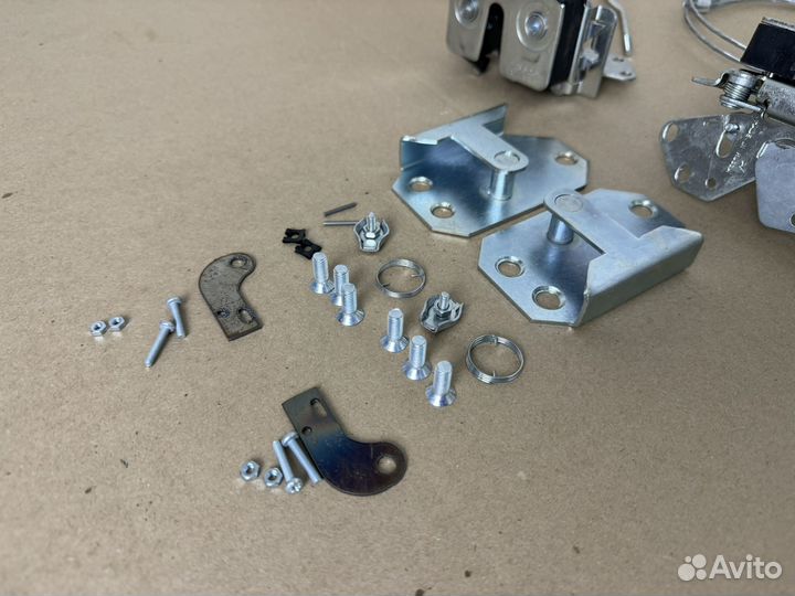 Бесшумные замки дверей Нива 4х4 2121 Урбан Легенд