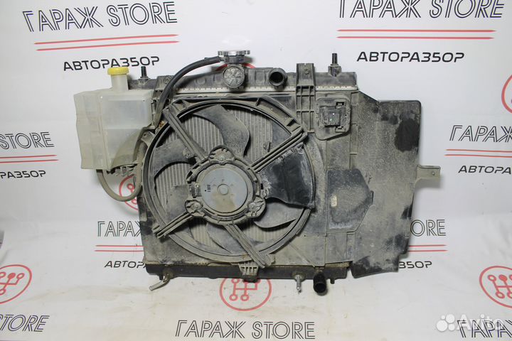 Кассета радиаторов Nissan Note e11 1.6