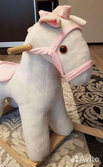 Детская качалка лошадь