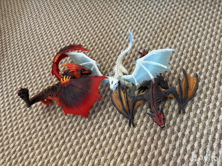 Фигурки драконов коллекционные
