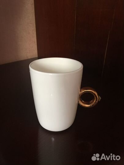Чашка фарфоровая