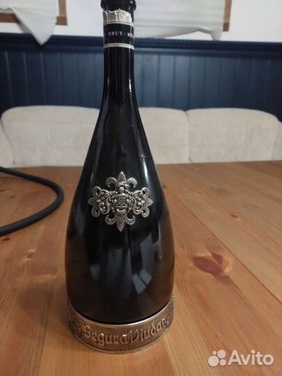 Бутылка стеклянная из под шампанского,украшена сер
