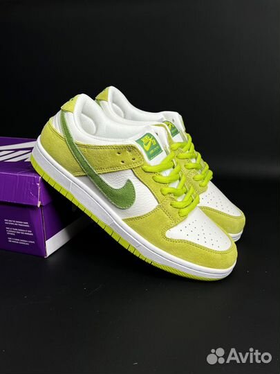 Nike SB Dunk Low Green Apple