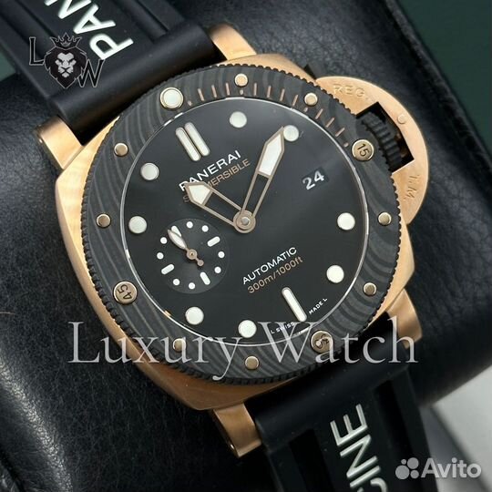 Часы Panerai Luminor Submersible