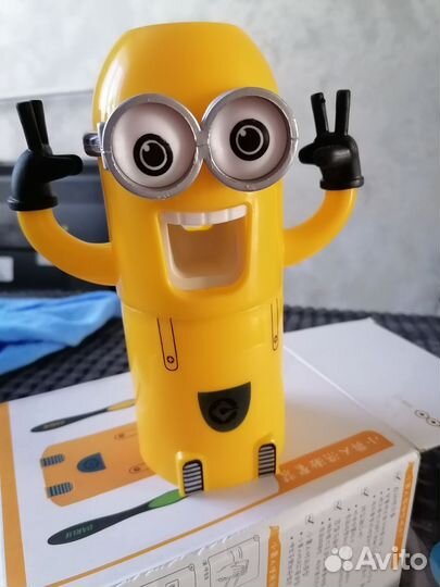 Дозатор для зубной пасты