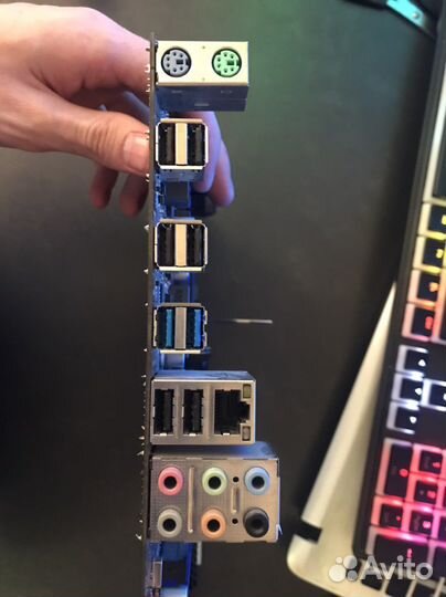 Материнская плата MSI 970A-G43 на запчати/ремонт