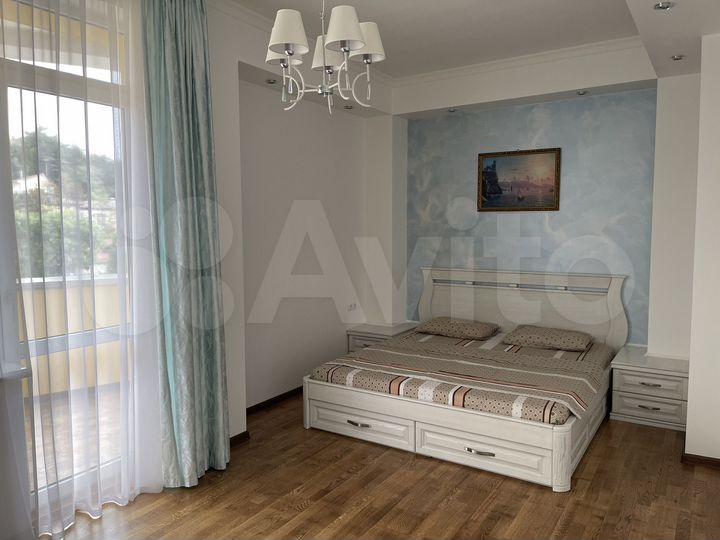 3-к. квартира, 100 м², 5/12 эт.