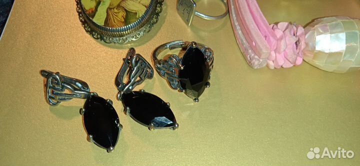 Браслет перламутр серьги брошь янтарь яшма