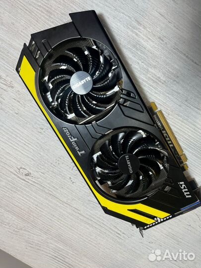 Видеокарта MSI GeForce N680GTX Lightning