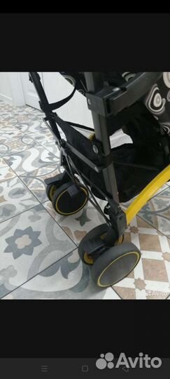 Прогулочная коляска трость