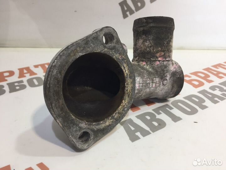 Хендай Гетц Фланец термостата