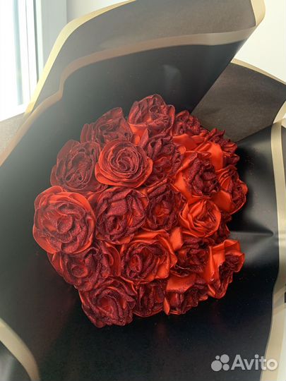 Розы из атласных лент Новосибирск