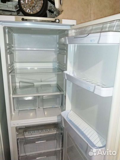 Холодосик(и) Indesit