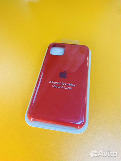 Чехол на iPhone 11 pro max красный