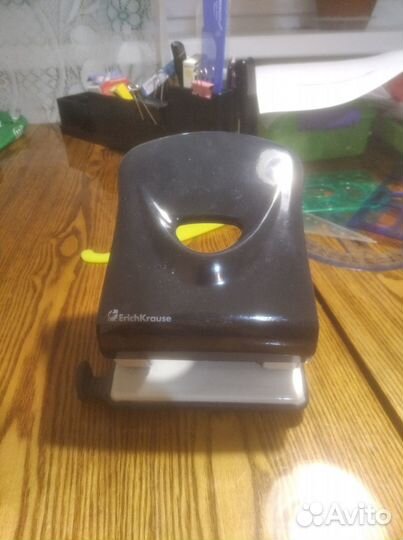 Дырокол большой