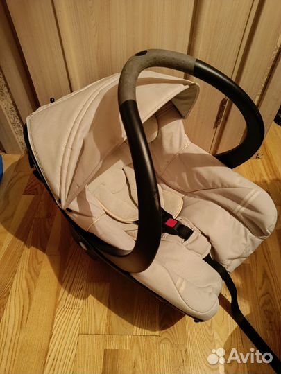 Продам детскую автолюльку bebeconfort