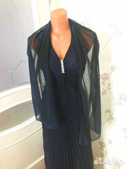 Вечернее платье