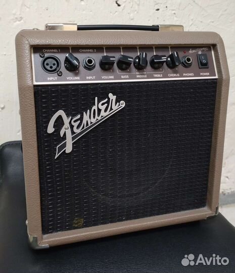 Комбоусилитель для акустической гитары