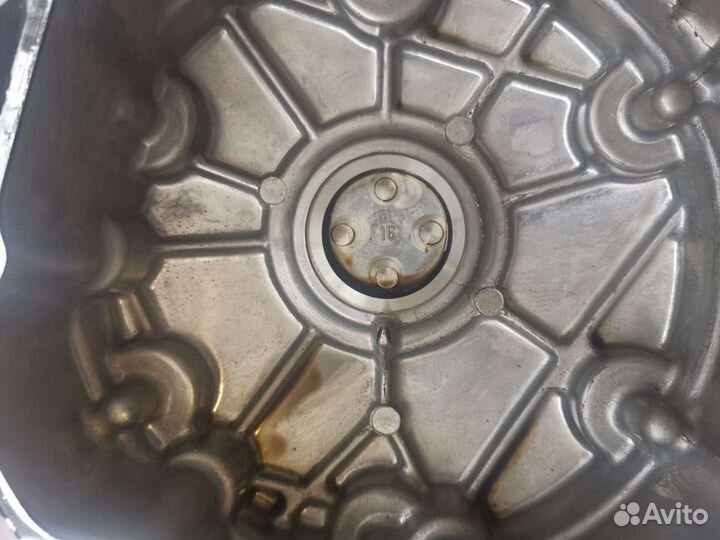 Правая крышка двигателя Honda vt 1300 cx fury