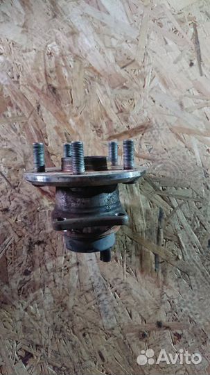 Ступица задняя Toyota Avensis SED T250 2.0 1AZ-FSE