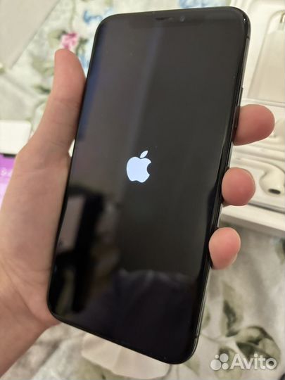 iPhone X, 64 ГБ