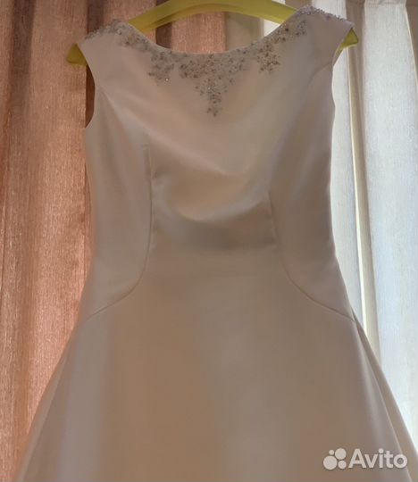 Платье свадебное