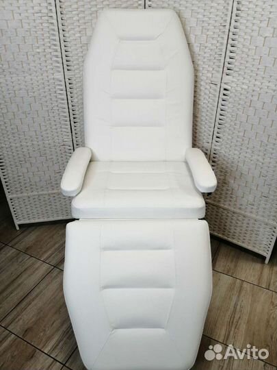 Косметологическое кресло кушетка