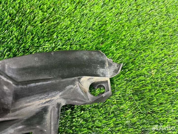 Кронштейн крепления фары левый Bmw 1 E87 N45B16